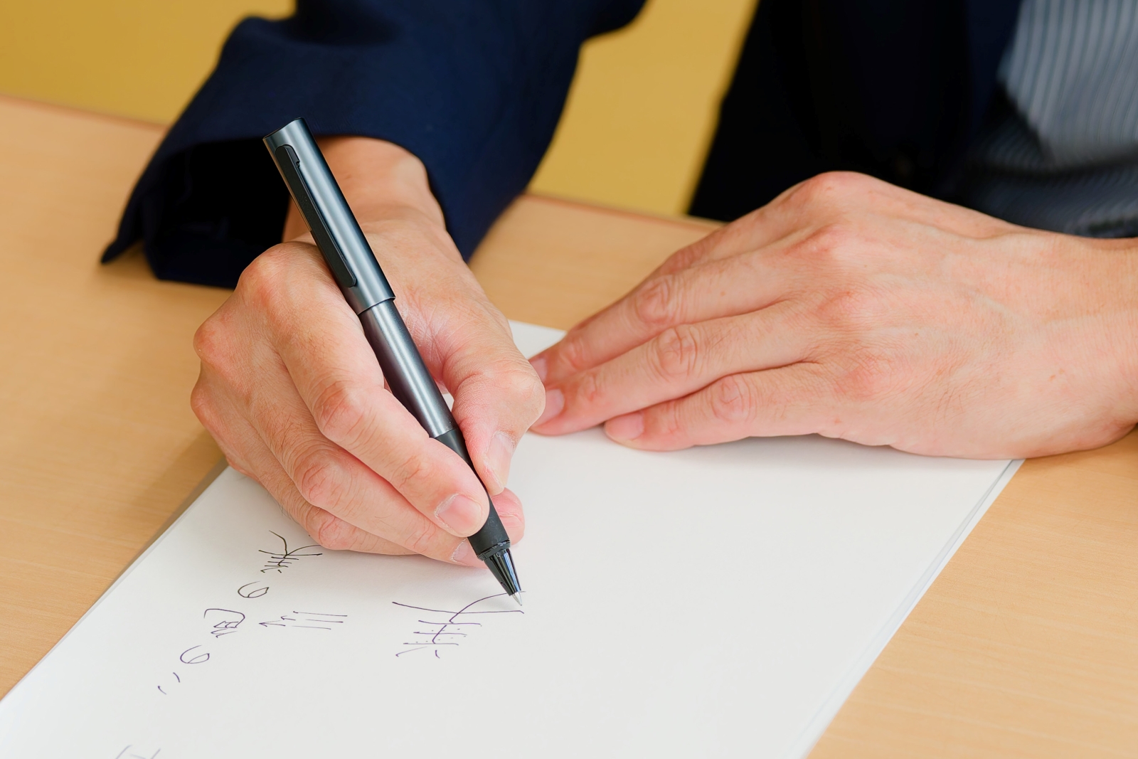 手書きの線には人の情報が乗り、多様な表現ができる｜青山浩之